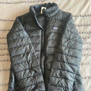Patagonia Girls XL Black Puffer Jacket